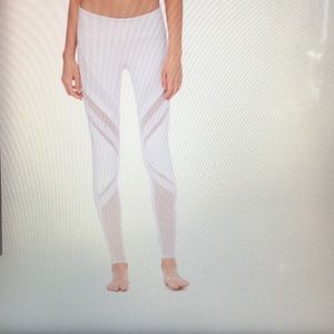 Alo Yoga Leggings